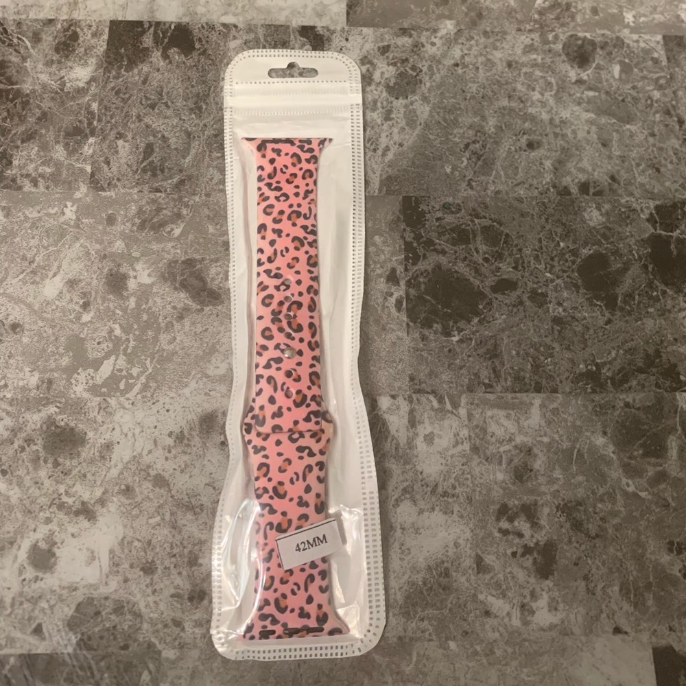 Pink leopard 42mm Apple Watch band
